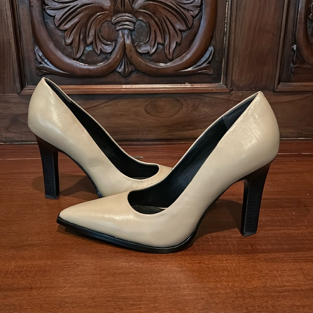 Reiss - Ada Court Taupe/Tan Pointed Toe Pumps Women size 37 like New
